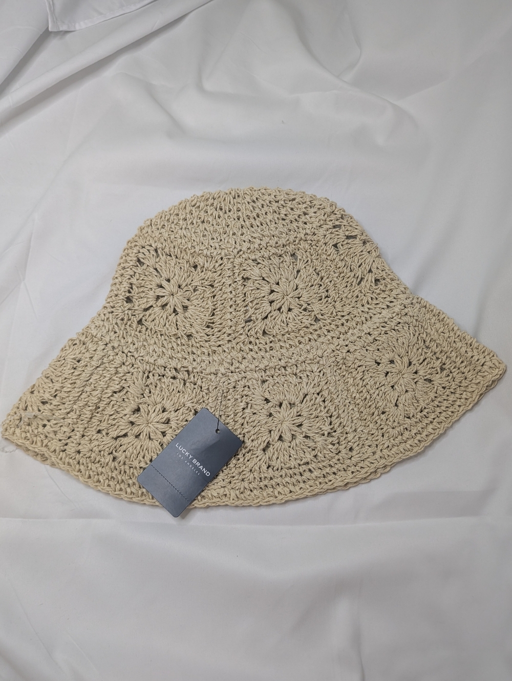 🔴5/$25 Lucky Brand Crochet Bucket Hat - Natural Cream - Picture 2 of 4